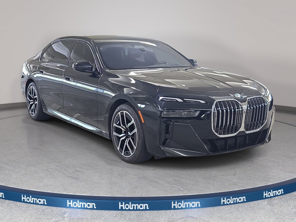 Certified 2023 BMW 740i RWD image 3