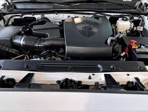 Certified 2023 Toyota Tacoma TRD Off-Road w/ Black Out Package (TMS) image 31