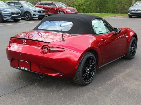 New 2026 MAZDA MX-5 Miata Club RWD image 3