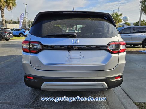 New 2025 Honda Pilot EX-L image 4