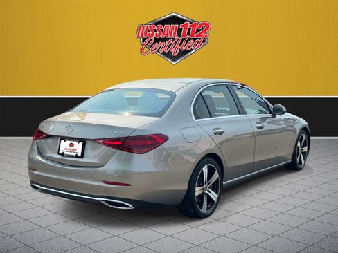 Used 2022 Mercedes-Benz C 300 4MATIC Sedan w/ Pinnacle Trim Package image 7