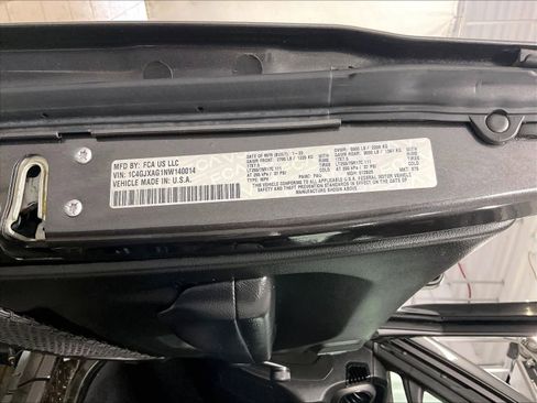 Used 2022 Jeep Wrangler Sport image 35