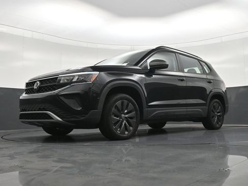 Used 2023 Volkswagen Taos S w/ Driver Assistance Package FWD image 23
