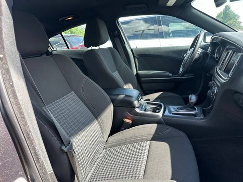 Used 2021 Dodge Charger SXT w/ Driver Convenience Group AWD/4WD image 16