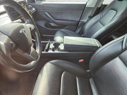 Used 2018 Tesla Model 3 Long Range image 12