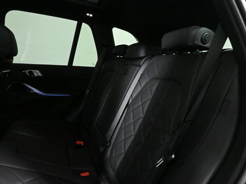 New 2026 BMW X5 xDrive40i w/ M Sport Package AWD/4WD image 4