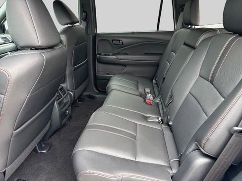 Certified 2023 Honda Passport TrailSport image 14