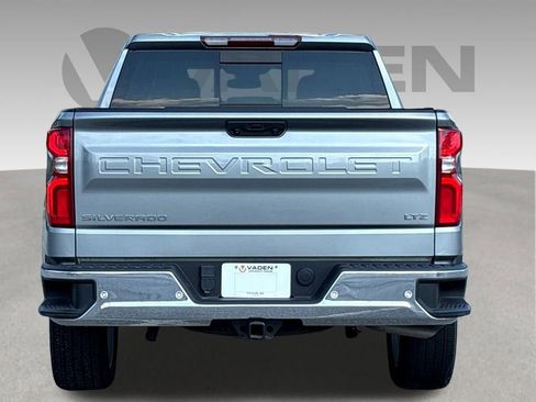 Used 2023 Chevrolet Silverado 1500 LTZ w/ LTZ Premium Package AWD/4WD image 18