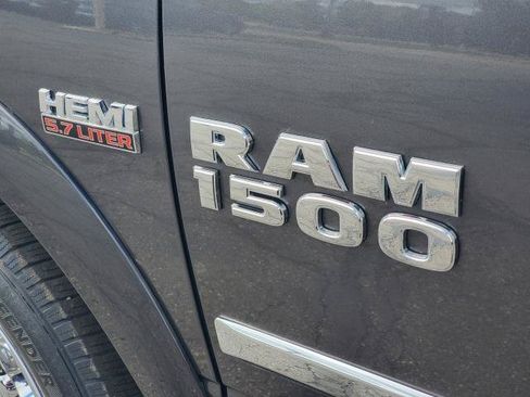 Used 2017 RAM 1500 Laramie w/ Convenience Group AWD/4WD image 32