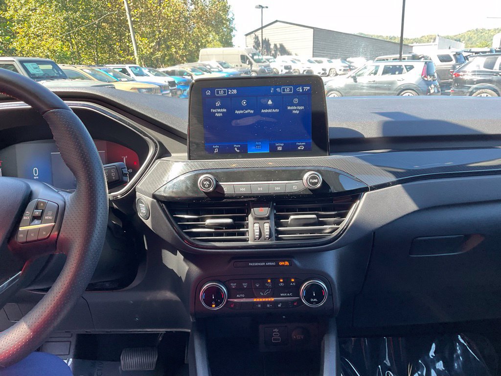 Used 2025 Ford Escape ST-Line Select AWD/4WD image 16