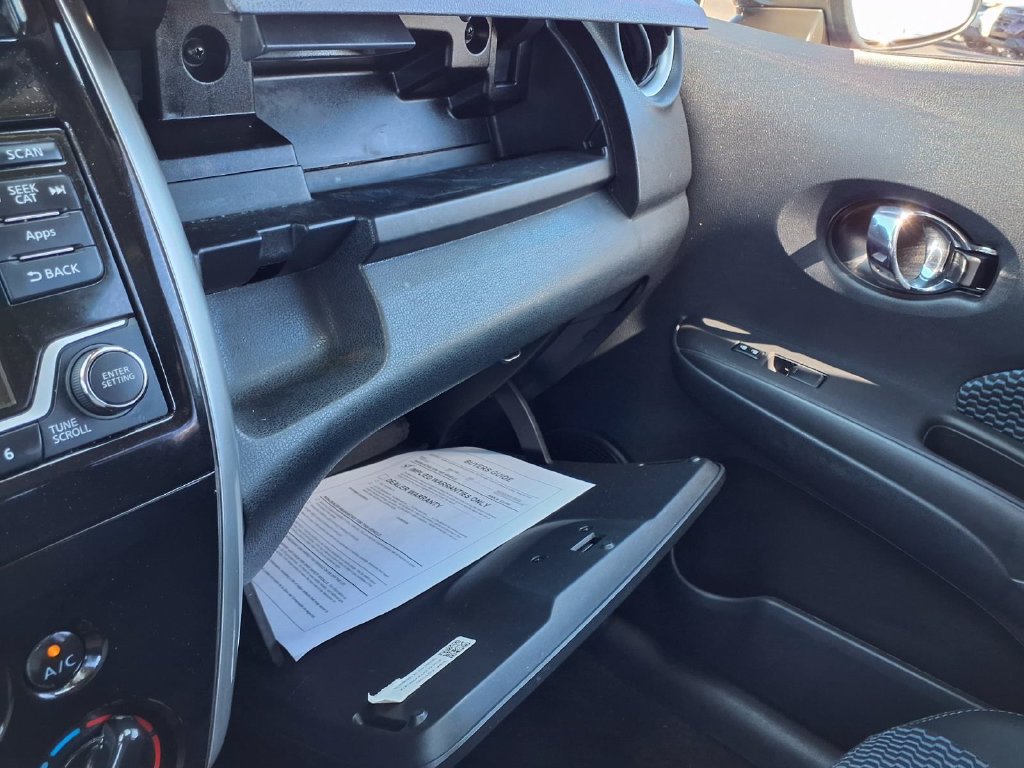 Used 2015 Nissan Versa Note SV w/ SV Convenience Package FWD image 28