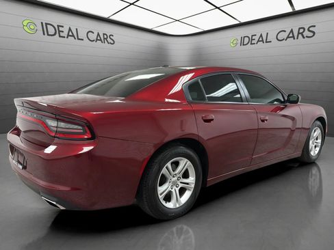 Used 2020 Dodge Charger SXT RWD image 5