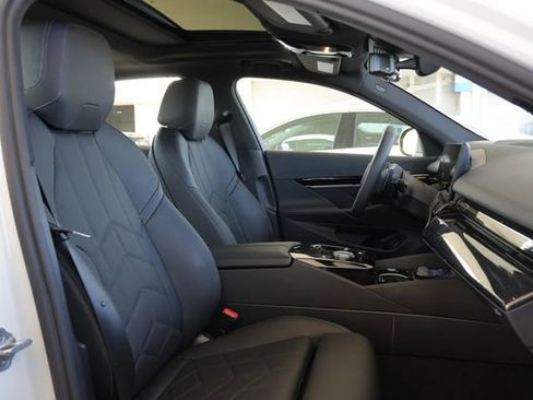 Used 2026 BMW 530i xDrive image 15