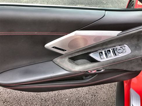 Used 2021 Chevrolet Corvette Stingray Premium Conv w/ Z51 Performance Package image 13