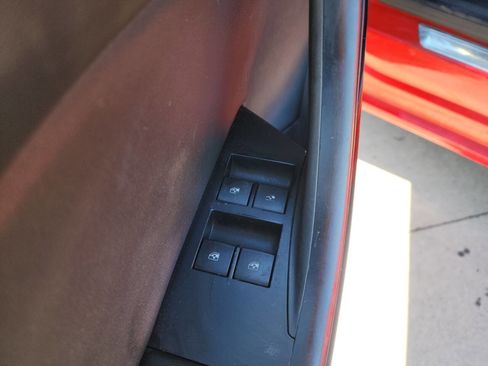 Used 2019 Buick Cascada Sport Touring w/ Dark Effects Package FWD image 33