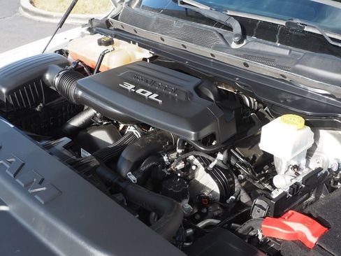 Used 2022 RAM 1500 Limited image 10