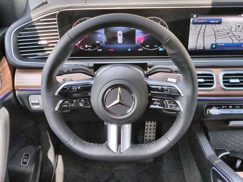 New 2025 Mercedes-Benz GLS 450 4MATIC image 25