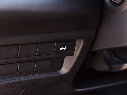 Used 2024 Mitsubishi Outlander SE image 10