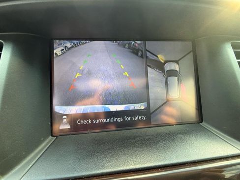 Used 2015 Nissan Pathfinder Platinum w/ Family Entertainment Package image 21