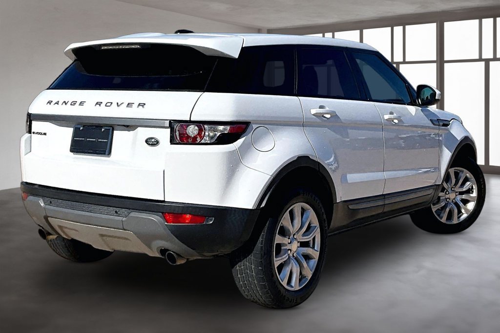 Used 2015 Land Rover Range Rover Evoque Pure AWD/4WD image 2