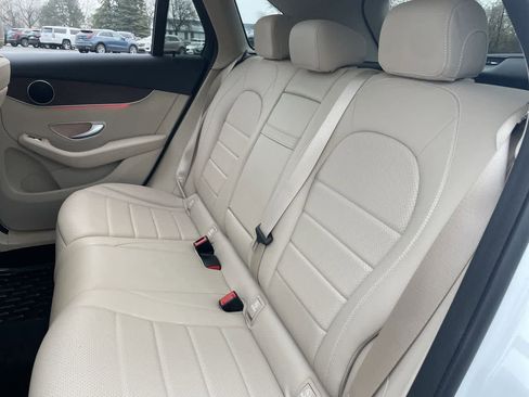 Used 2022 Mercedes-Benz GLC 300 4MATIC image 19