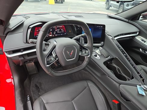 Used 2024 Chevrolet Corvette Stingray Convertible w/ 1LT RWD image 19