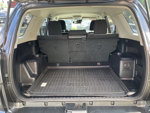 Certified 2021 Toyota 4Runner SR5 AWD/4WD image 6