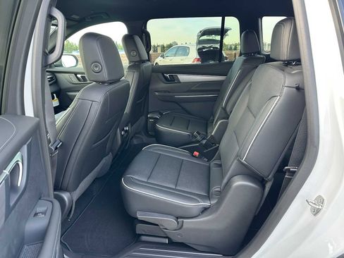 New 2026 Buick Enclave Preferred image 18