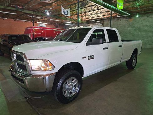 Used 2018 RAM 2500 Tradesman w/ Chrome Appearance Group AWD/4WD image 2