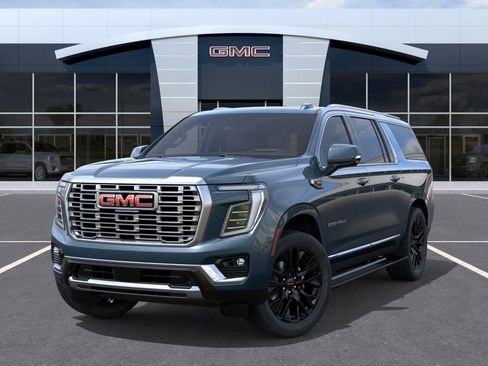 New 2026 GMC Yukon XL Denali w/ Sun & Power Step Package AWD/4WD image 6
