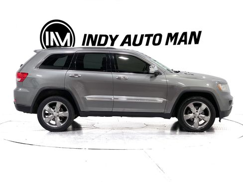 Used 2012 Jeep Grand Cherokee Overland AWD/4WD image 3