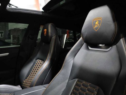 Used 2019 Lamborghini Urus image 13