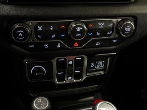 New 2026 Jeep Gladiator Sport image 24