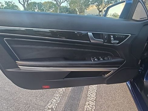 Used 2017 Mercedes-Benz E 400 E 400 image 41