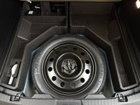 Used 2022 Ford Edge SEL image 39