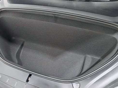 Used 2022 Tesla Model X image 39