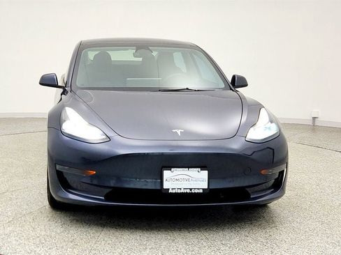 Used 2023 Tesla Model 3 Standard Range image 2