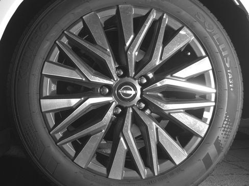 Used 2025 Nissan Altima 2.5 SV image 14