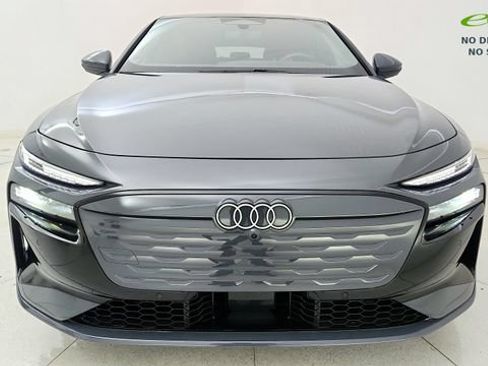 Used 2025 Audi A6 e-tron Premium Plus w/ Premium Plus RWD image 17
