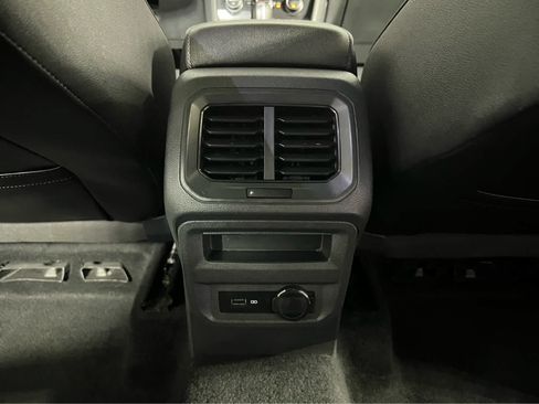 Used 2020 Volkswagen Tiguan SE R-Line AWD/4WD image 11