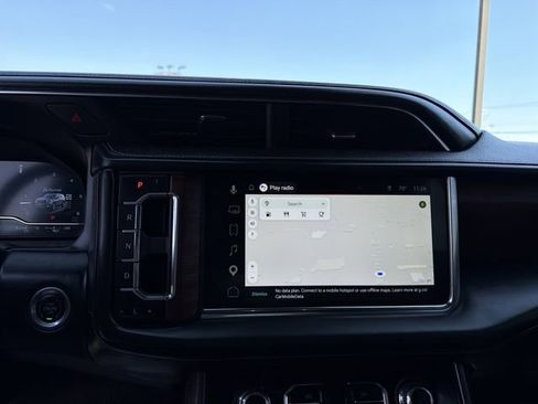 Used 2024 GMC Yukon Denali Ultimate AWD/4WD image 22