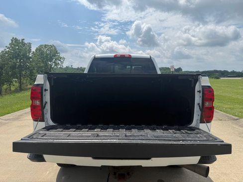 Used 2015 Chevrolet Silverado 2500 High Country w/ Duramax Plus Package AWD/4WD image 5