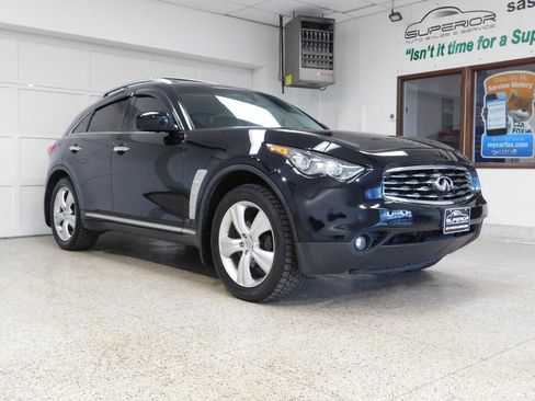 Used 2010 INFINITI FX35 AWD w/ Technology Pkg image 3