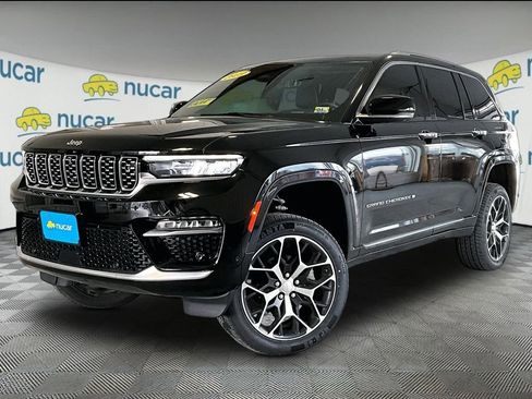 Used 2023 Jeep Grand Cherokee Summit image 3