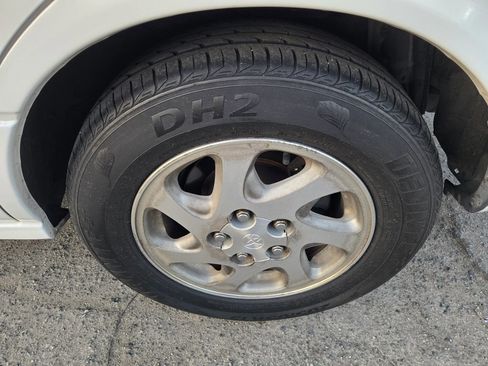 Used 1998 Toyota Camry XLE image 24