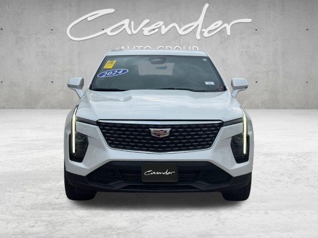 Certified 2024 Cadillac XT4 Luxury AWD/4WD image 18