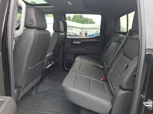 Used 2026 GMC Sierra 1500 Elevation w/ Elevation Premium Package AWD/4WD image 10