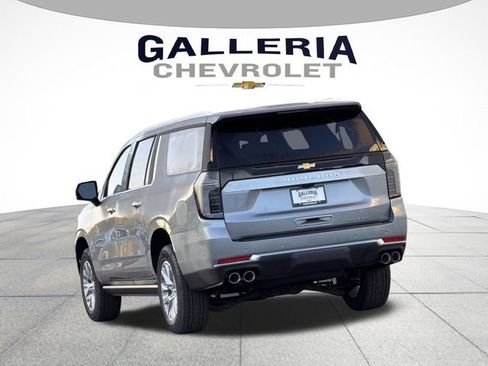 New 2026 Chevrolet Suburban Premier image 5