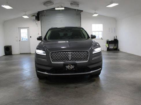 Used 2022 Lincoln Nautilus Reserve FWD image 3