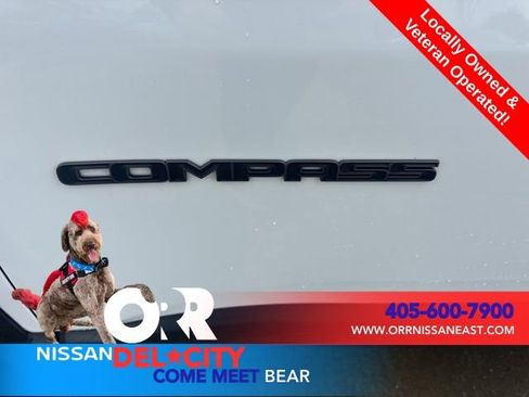 Used 2025 Jeep Compass Trailhawk AWD/4WD image 10